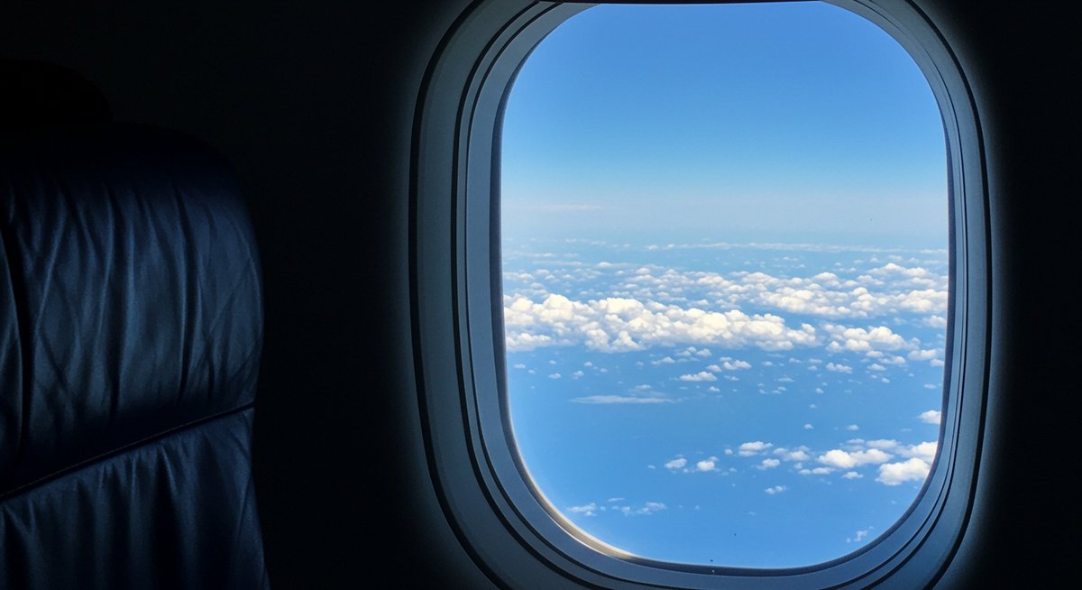 飛行機 リクライニング不可